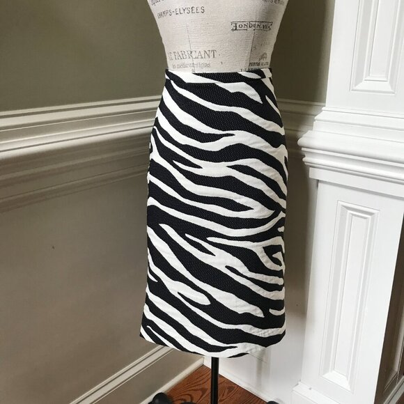 NWT Natori Leo Jacquard Pencil Skirt Womens 12 Cream Black Stripe Straight NEW - Picture 8 of 14